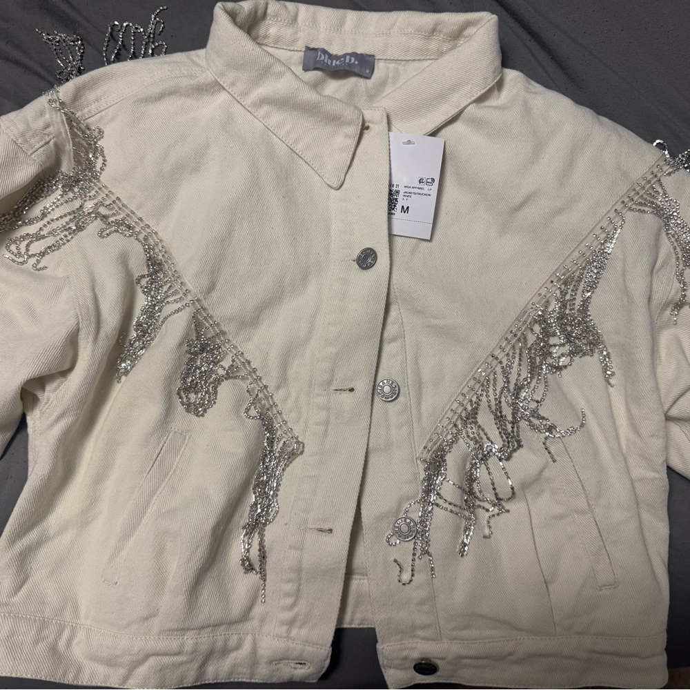 Chic Off-White Jean Jacket with Silver Details